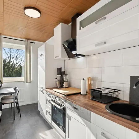 Lägenhet Getaway Mit Balkon - Grossem Doppelbett & Schlafsofa Fuer Insg 4 Pers - Ruhig Gelegen, Ideal Zum Wohlfuehlen&ankommen - Kinderbett&hochstuhl - Messe Duesseldorf&essen - S-bahn