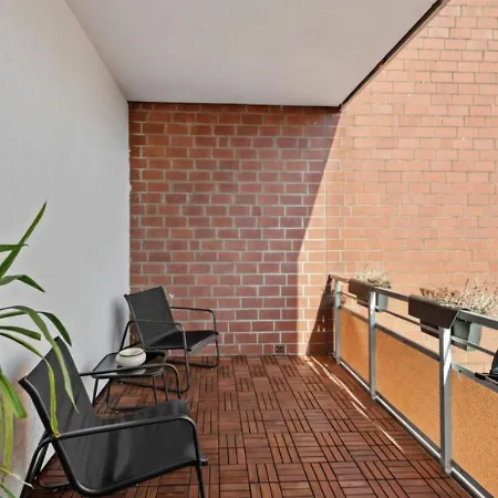 Lägenhet Getaway Mit Balkon - Grossem Doppelbett & Schlafsofa Fuer Insg 4 Pers - Ruhig Gelegen, Ideal Zum Wohlfuehlen&ankommen - Kinderbett&hochstuhl - Messe Duesseldorf&essen - S-bahn