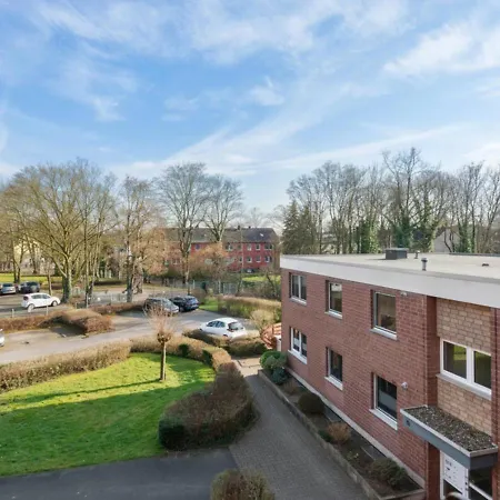 Getaway Mit Balkon - Grossem Doppelbett & Schlafsofa Fuer Insg 4 Pers - Ruhig Gelegen, Ideal Zum Wohlfuehlen&ankommen - Kinderbett&hochstuhl - Messe Duesseldorf&essen - S-bahn * Duisburg