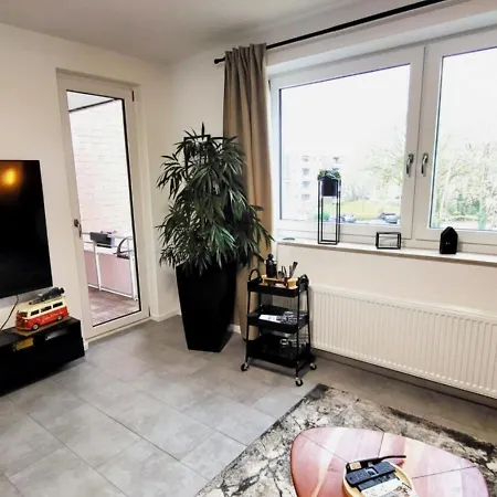 Getaway Mit Balkon - Ruhiges Business-apartment - Messe Dus & Airport Διαμέρισμα *