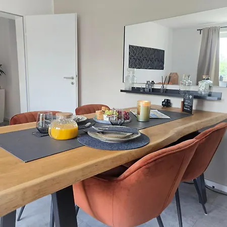 Orange - Business & Relax In Grossenbaum *