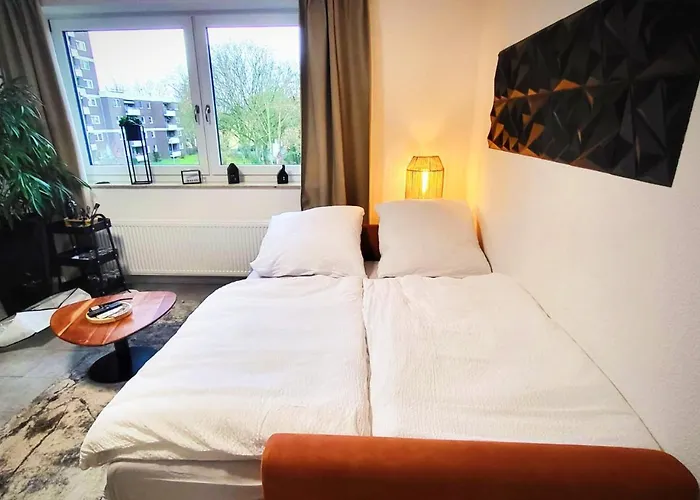 Getaway Mit Balkon - Ruhiges Business-apartment - Messe Dus & Airport דירה *